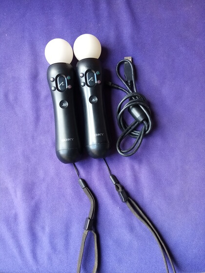 ps move controllers 